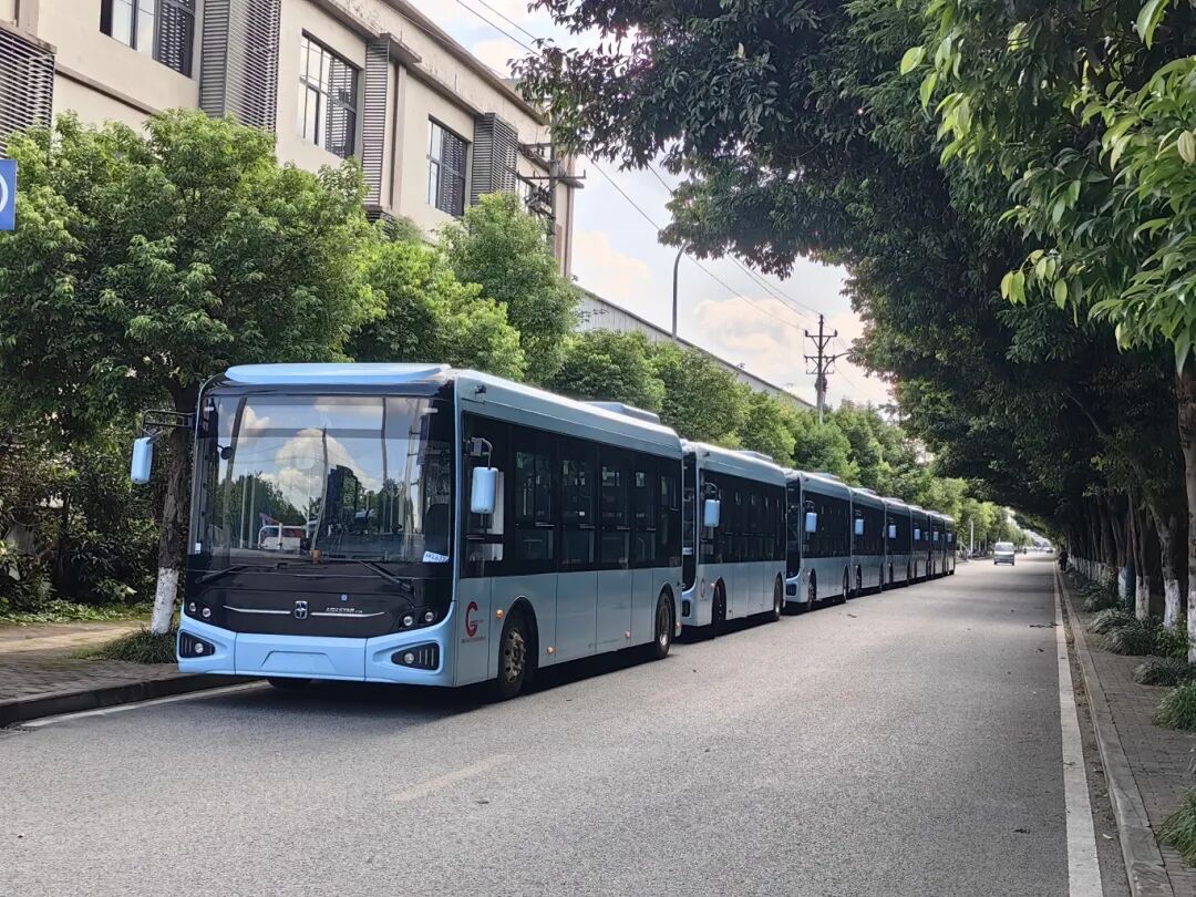 640 (4)
